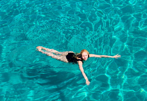 ¿Cómo evitar infecciones urinarias en verano?